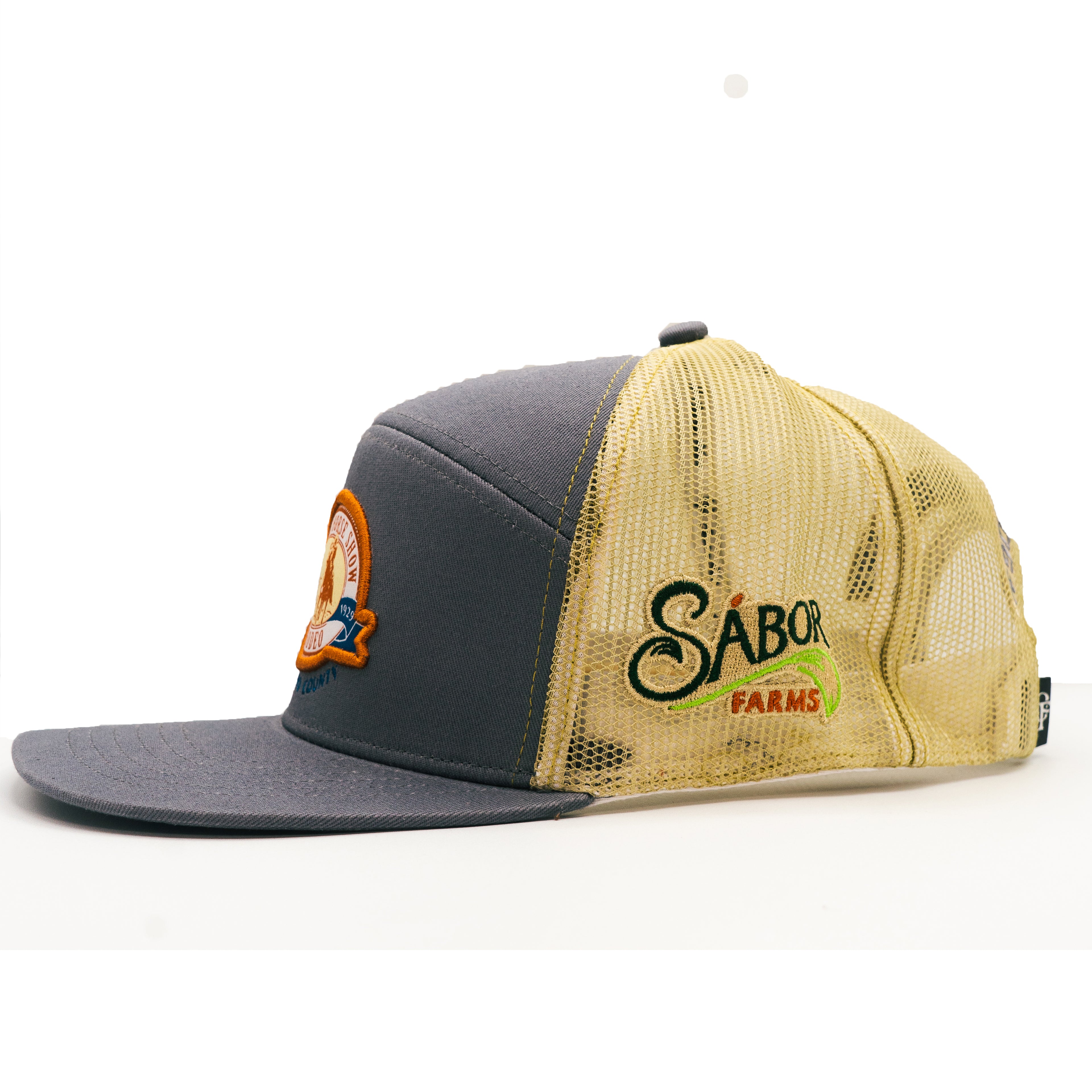 CBF_Customs_SaddleShow_Grey